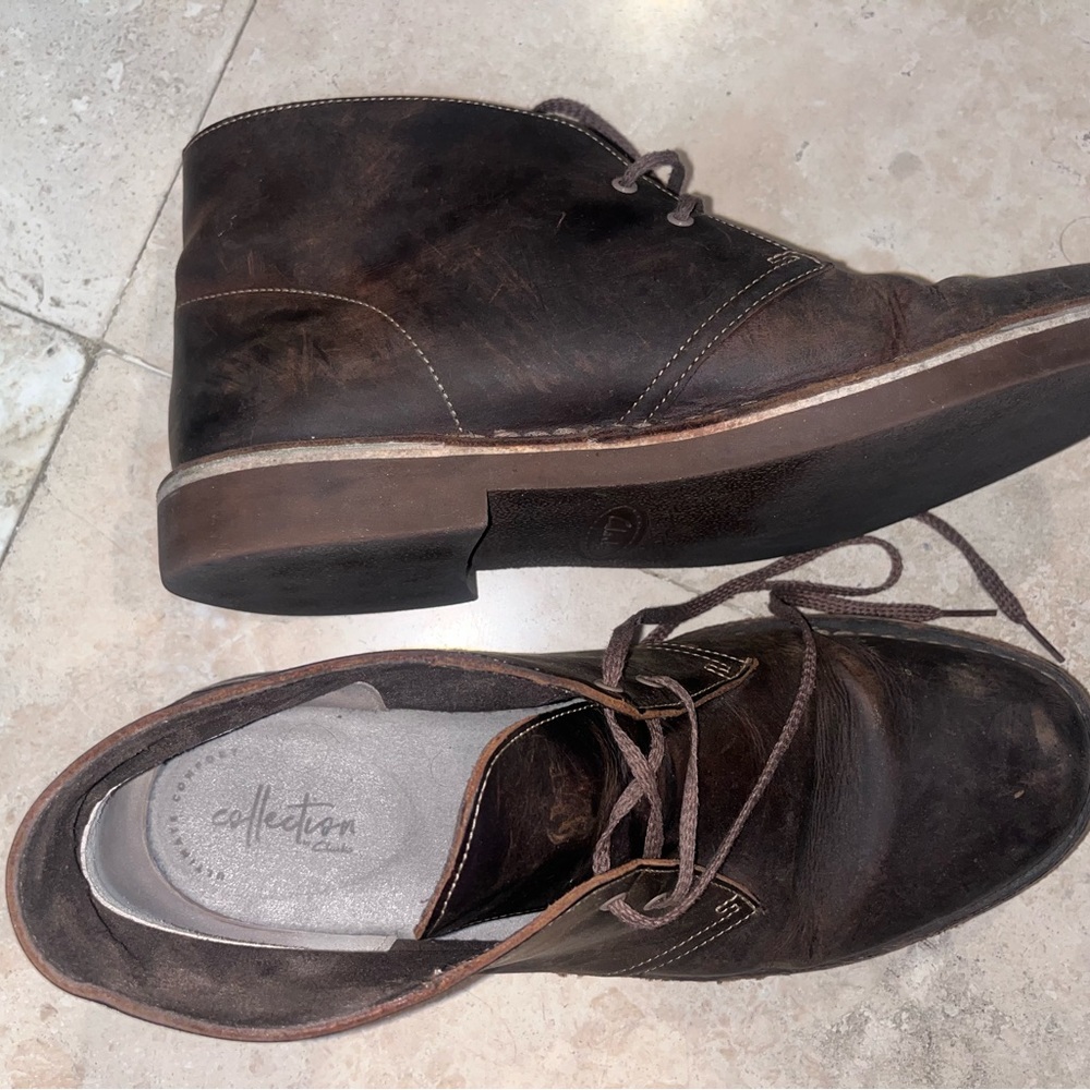 Men’s Clark’s Boots- Brown.